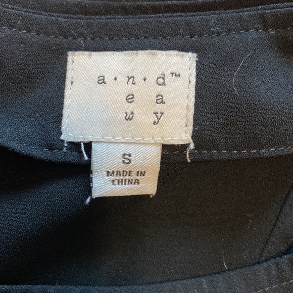 Black shorts romper, size small, elastic waist, side pockets, EUC, gently worn. - Picture 8 of 10